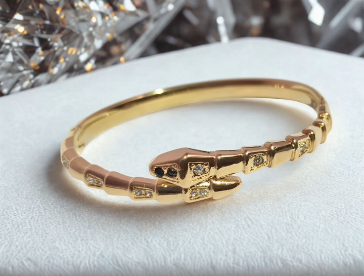 Gleesa Golden Serpent Glow Bracelet