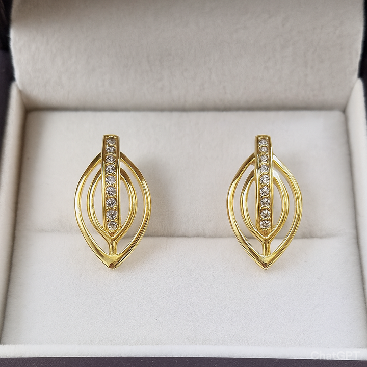 Gleesa Leaf Stud Earrings