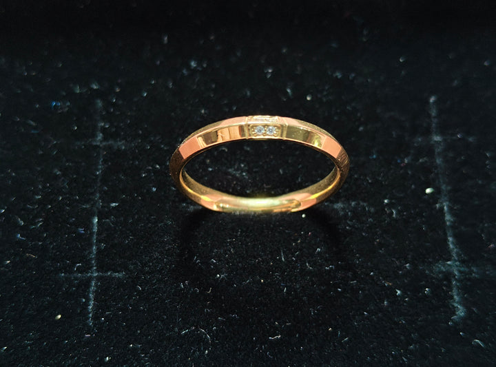 Gleesa Golden Glow Ring