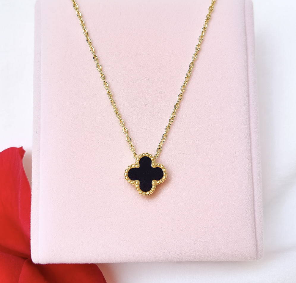 Gleesa Lucky Clover Necklace